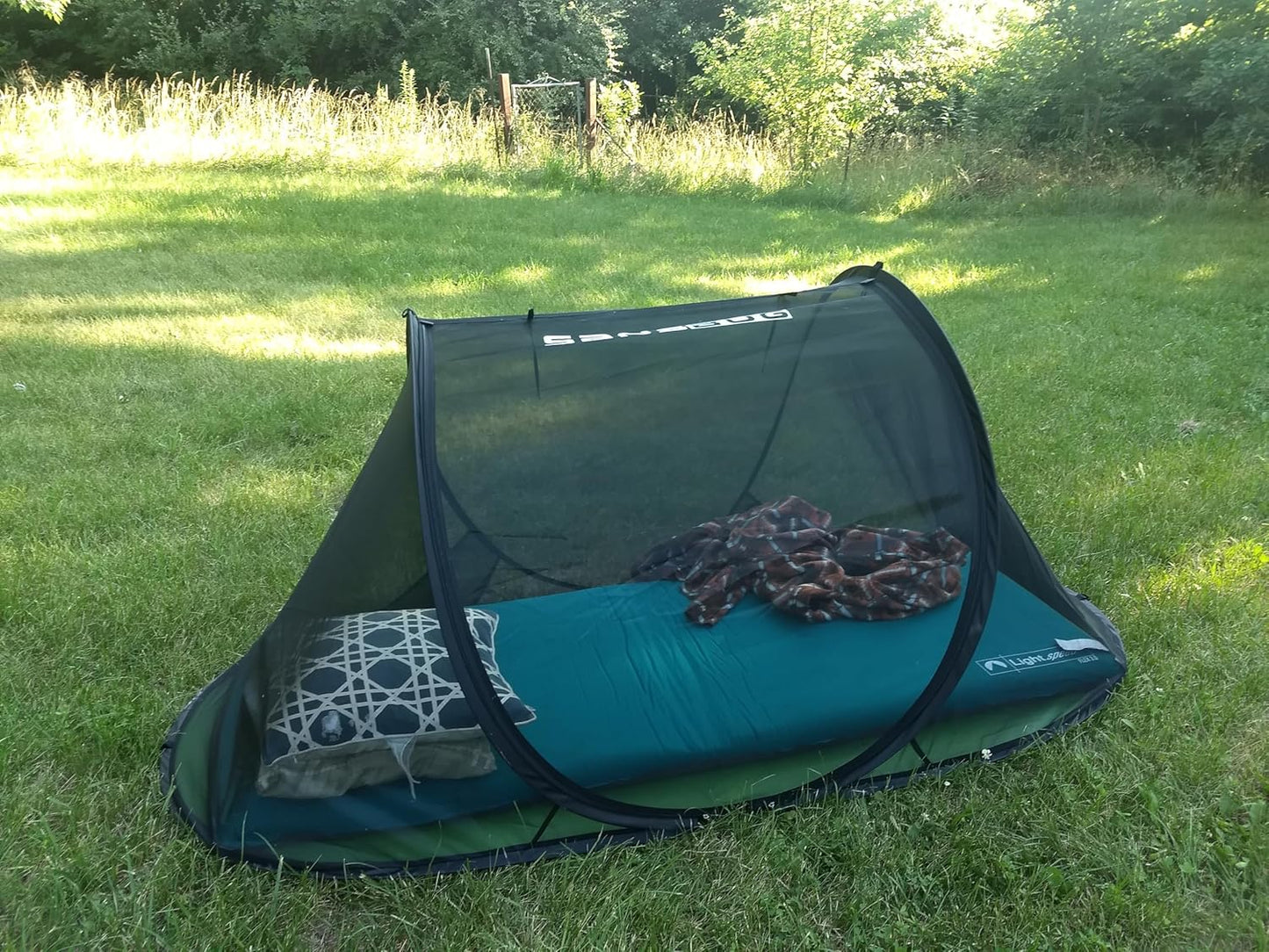Full Mesh Pop up Screen Tent (Poly Floor)